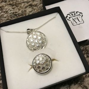 A&C silver necklace and ring set